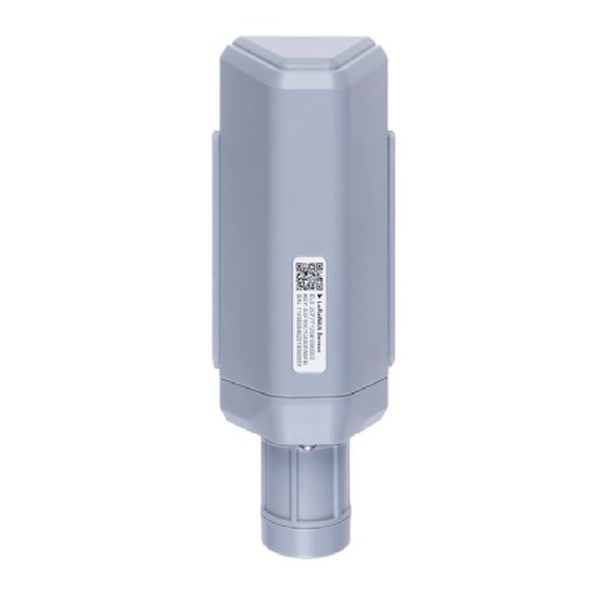 Sensor sem fio para temperatura, umidade e CO₂ instalado no ambiente do lote